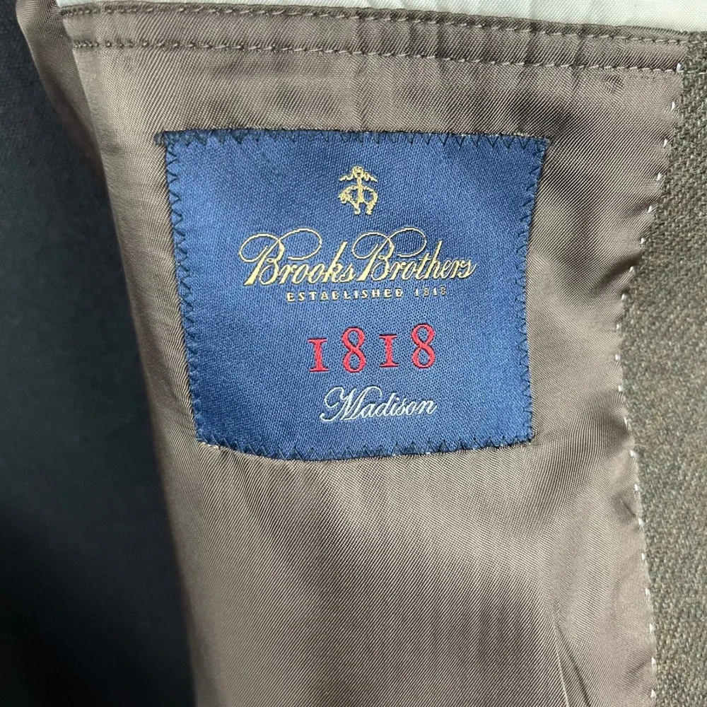 Brooks Brothers wear preppy blend